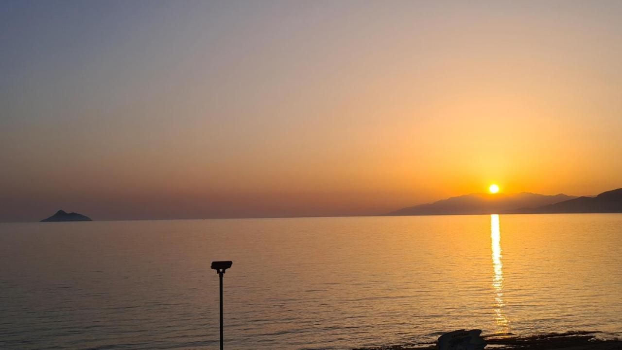 Bella Mare Luxury Apartments Kalamaki  Exterior photo