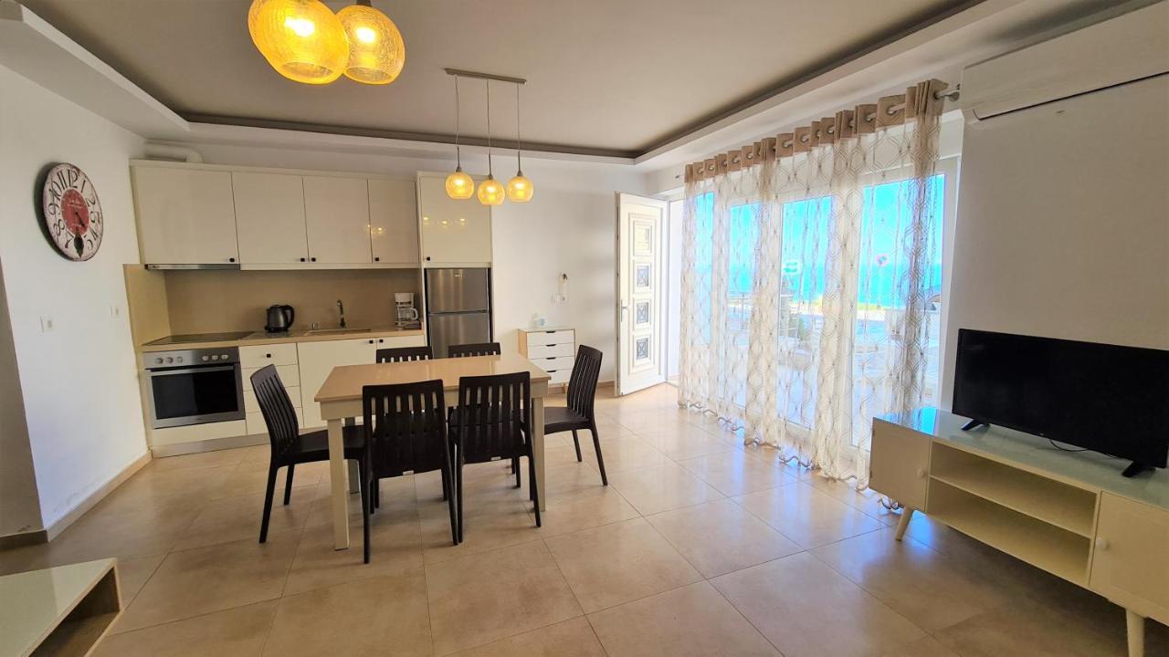 Bella Mare Luxury Apartments Kalamaki  Exterior photo