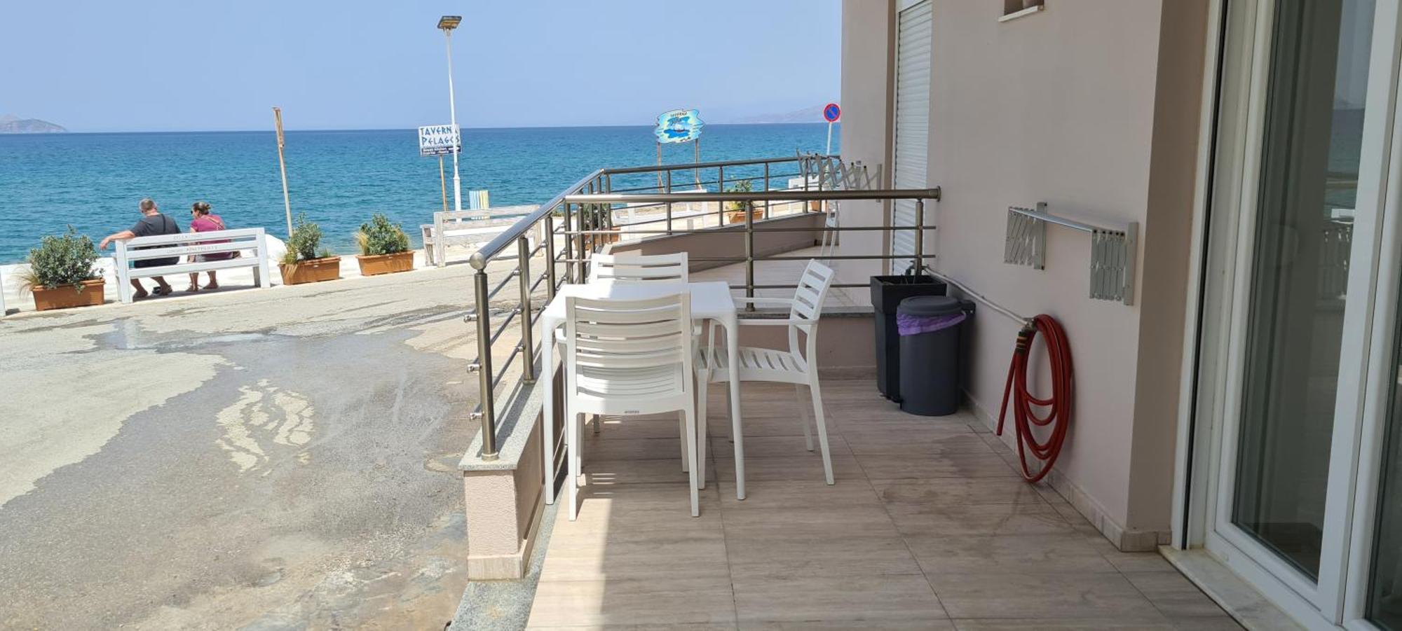 Bella Mare Luxury Apartments Kalamaki  Exterior photo